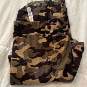 Camo leggings